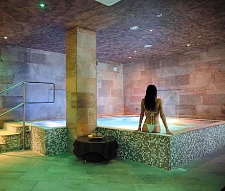 Hotel Costazzurra Museum & Spa