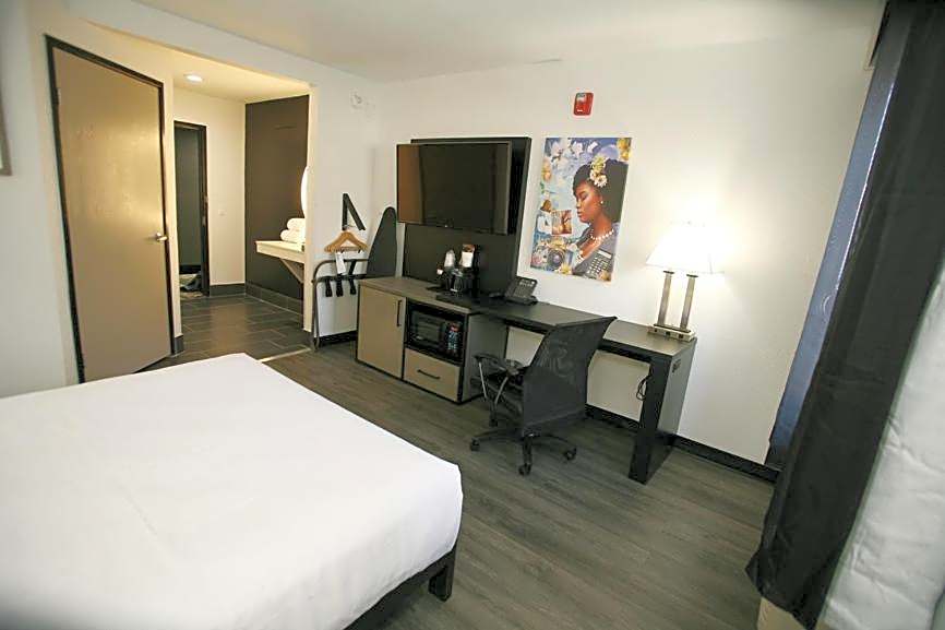 La Quinta Inn & Suites by Wyndham Des Moines West Clive