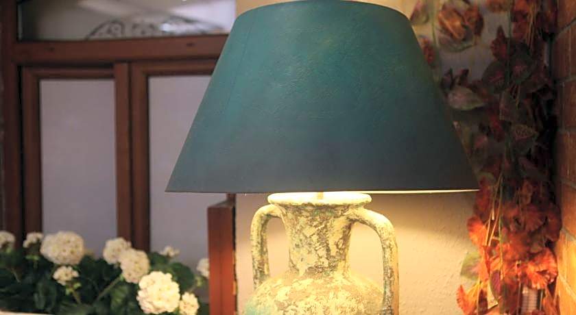 Tom Square Boutique Hotel