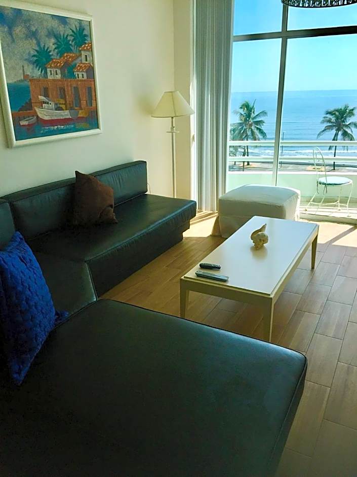 Apartamento vista al mar