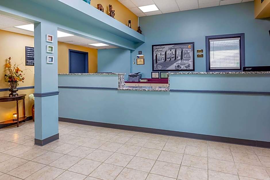 Super 8 by Wyndham Newcomerstown