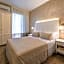 Hotel Soraya - Spiaggia Sawasdee with Beach, Restaurant & Parking