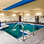 Cobblestone Hotel & Suites - Neenah