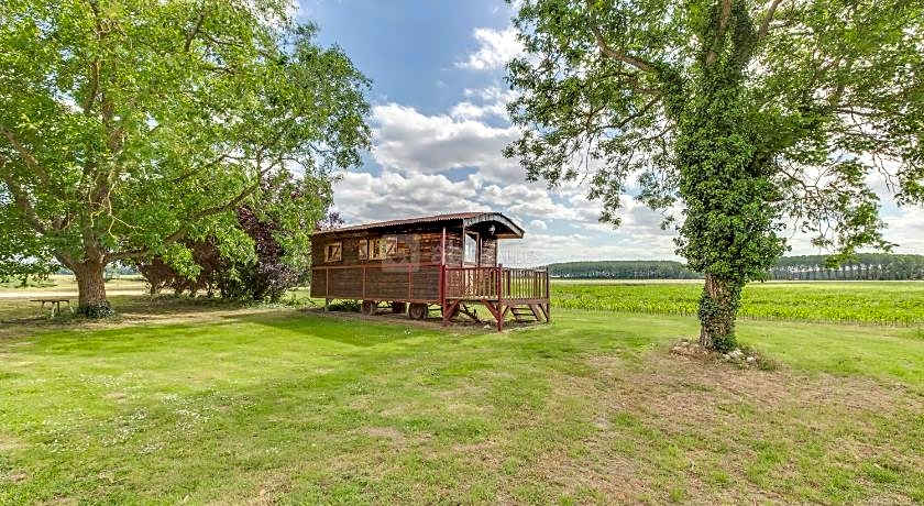 La Ferme de l'isle et sa Roulotte