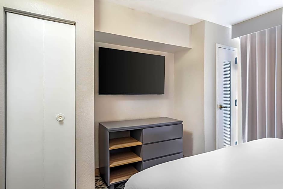 Country Inn & Suites by Radisson, Petersburg, VA
