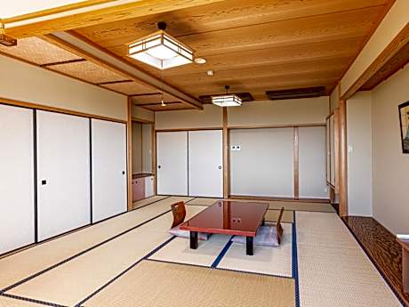 Japanese I 10+6Tatami Panorama View With view bath Nonsmoking