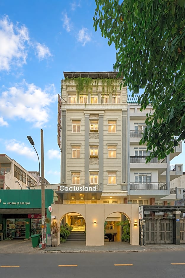 Cactusland Hotel Tan Binh