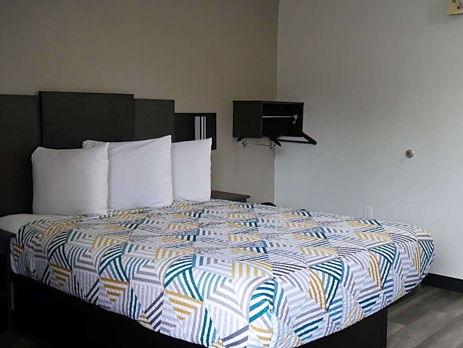 Motel 6-Tacoma, WA - South