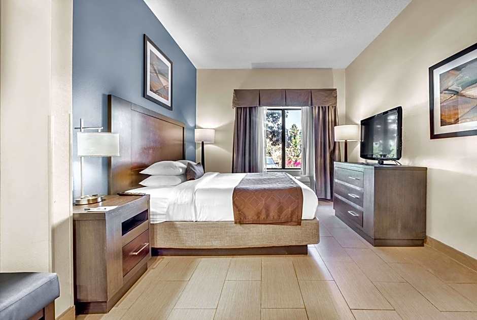 Wingate by Wyndham Chicago Schaumburg