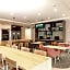 Holiday Inn & Suites - Detroit - Troy, an IHG Hotel