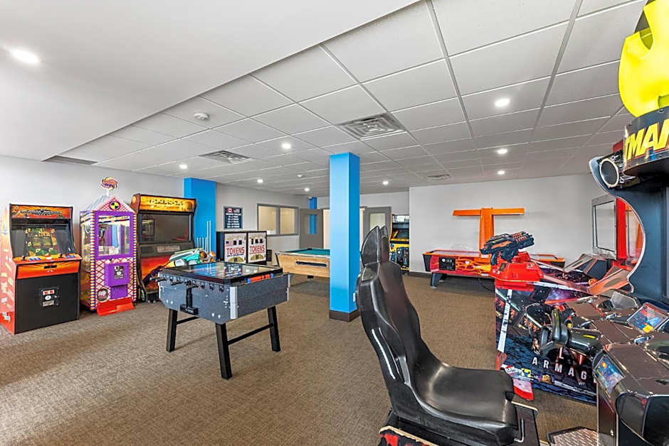 Ramada By Wyndham, Niagara Falls Near Fallsview District