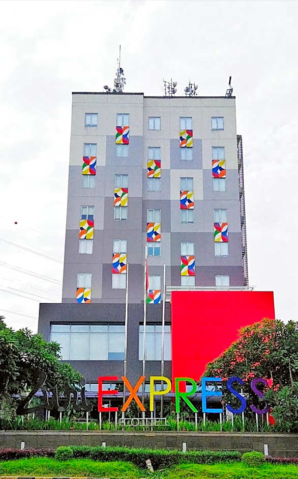 Zuri Express Lippo Cikarang Hotel