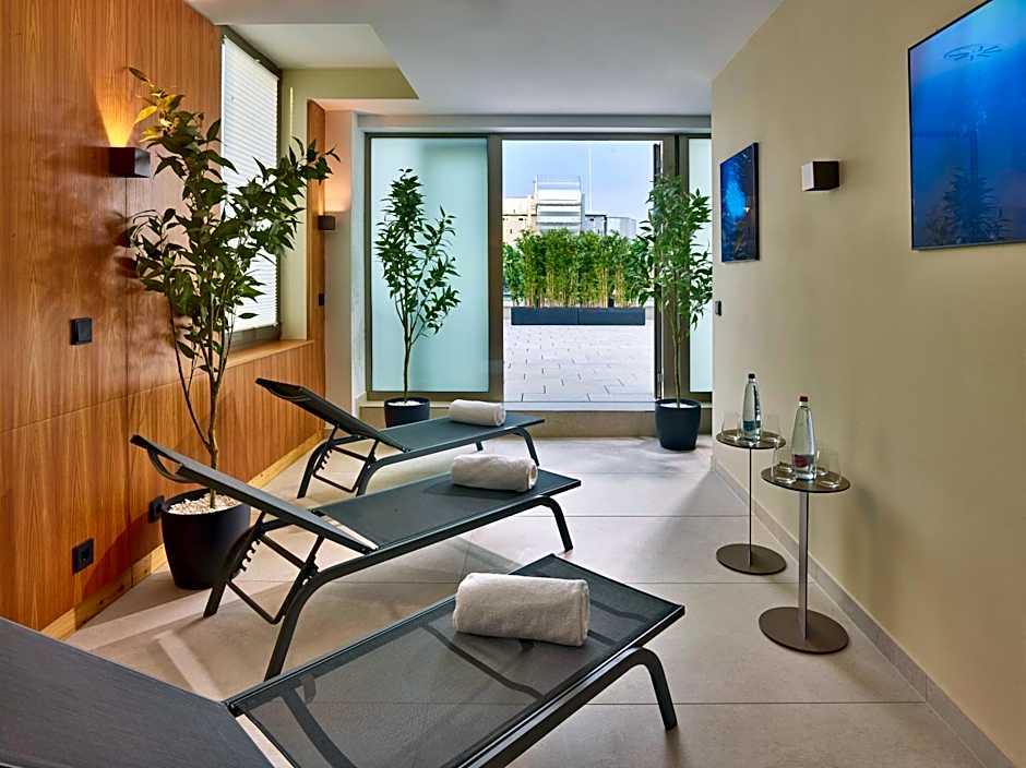 EST Grand Hotel Savoy