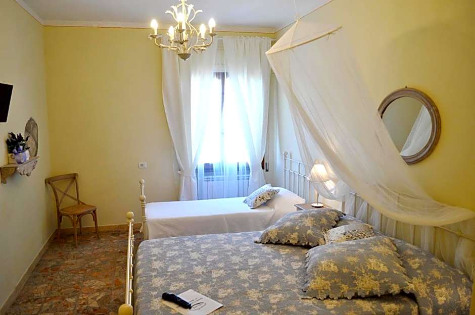 Hotel Tirrena Bike & Country Hotel