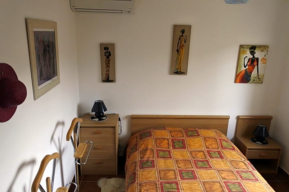Patrimonio chambre avec commodités chez l’habitant