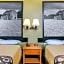 Super 8 by Wyndham Sherman
