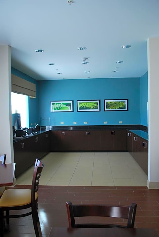 Sleep Inn & Suites