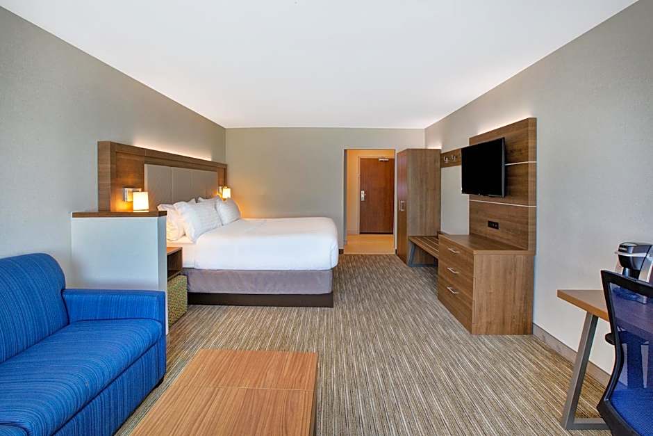 Holiday Inn Express & Suites New Castle By IHG