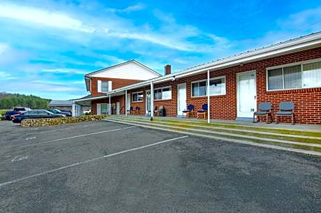 Knob Hill Motor Lodge