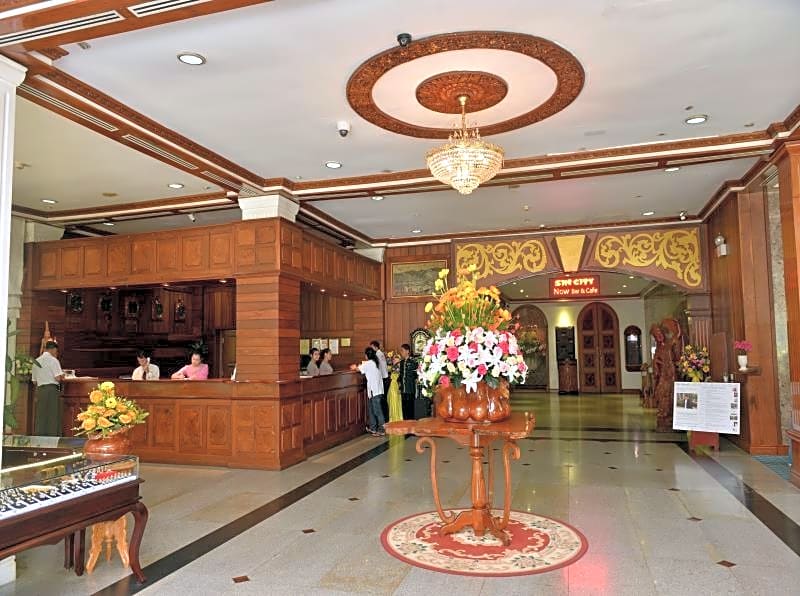 Golden Butterfly Hotel