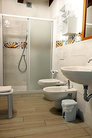 Deluxe Double Room with Extra Bed
