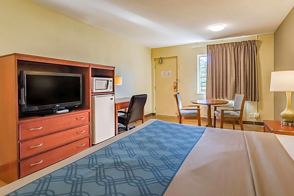 Econo Lodge Lexington Downtown near I-81