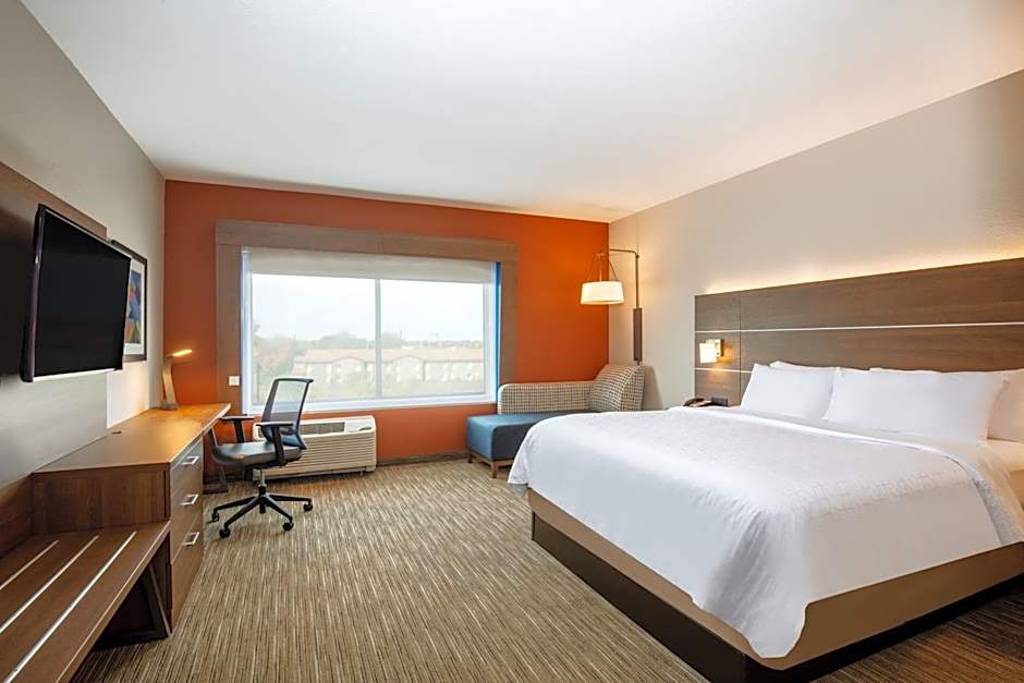 Holiday Inn Express And Suites Beloit By IHG