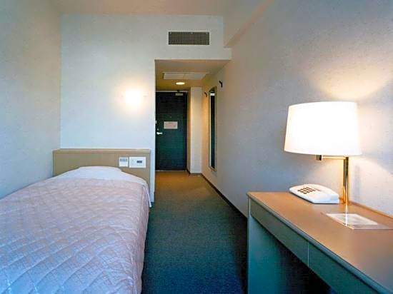 Kudamatsu Station Hotel