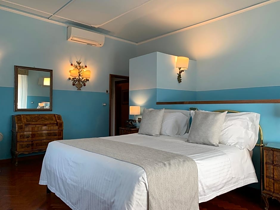 Hotel David