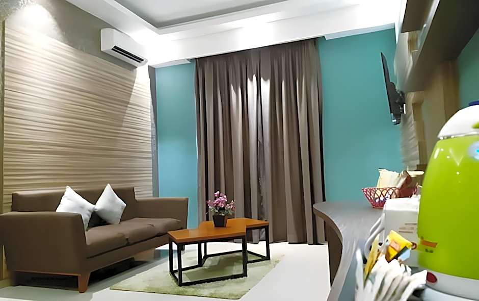 Triizz Hotel Semarang