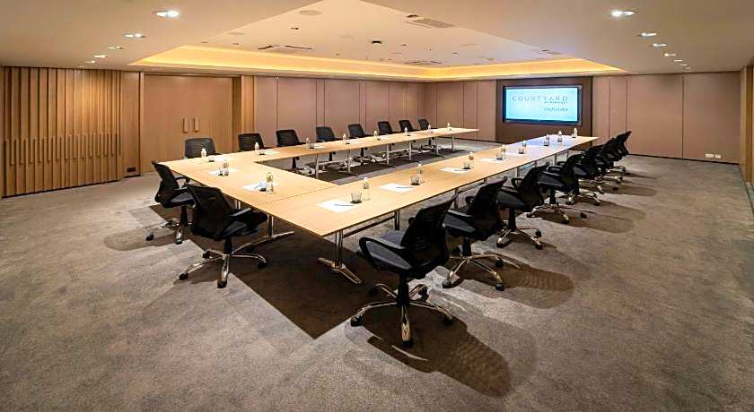 Courtyard by Marriott Vadodara