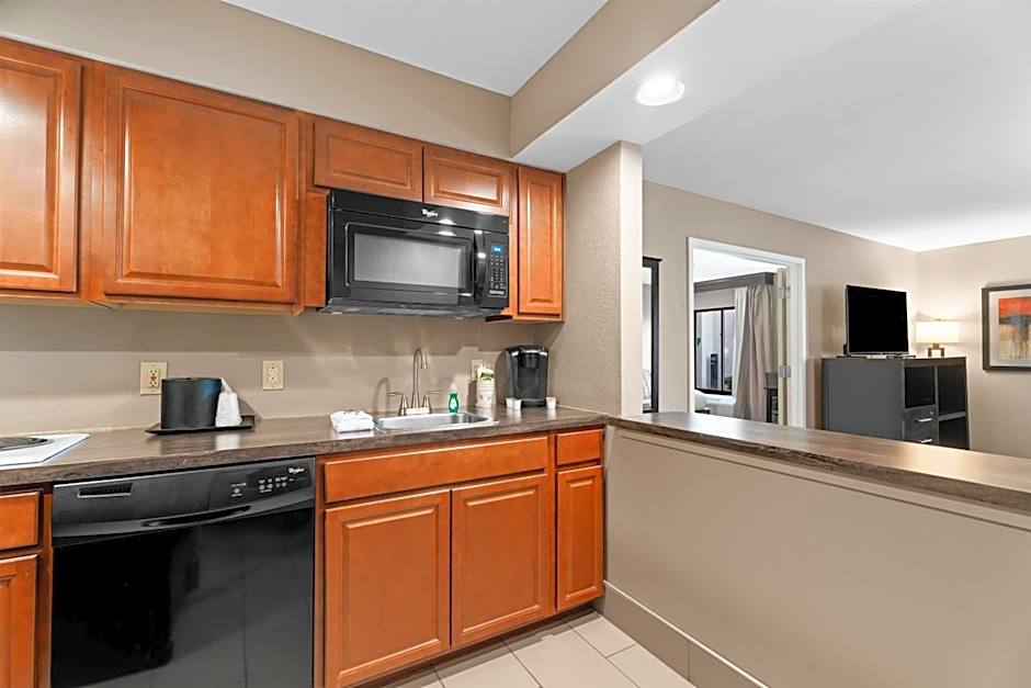 Best Western Courtview Hotel