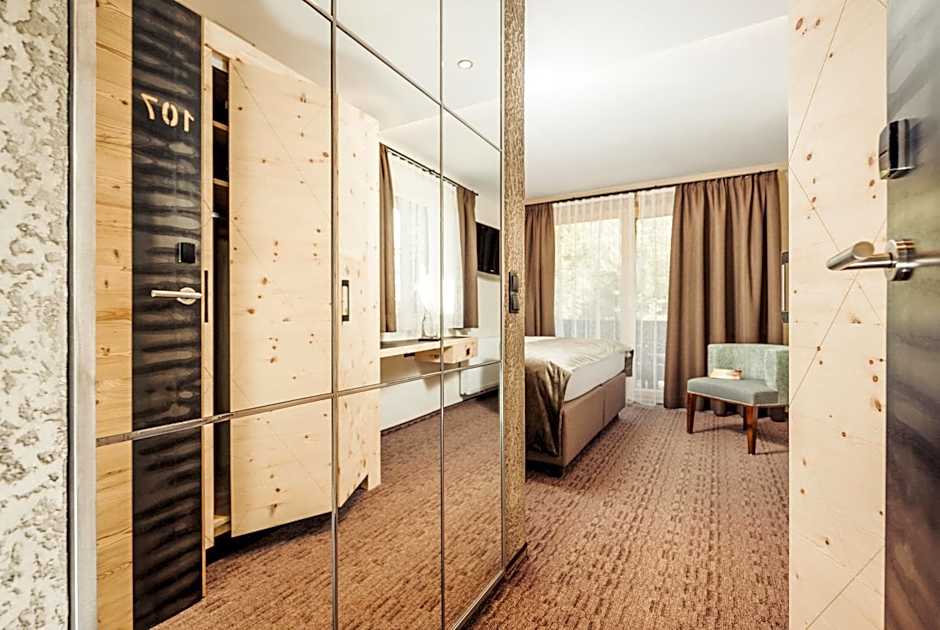 Hotel Bergkristall Zillertal - Adults Only
