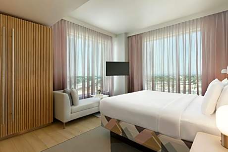 King Suite with Sofa Bed and Park View