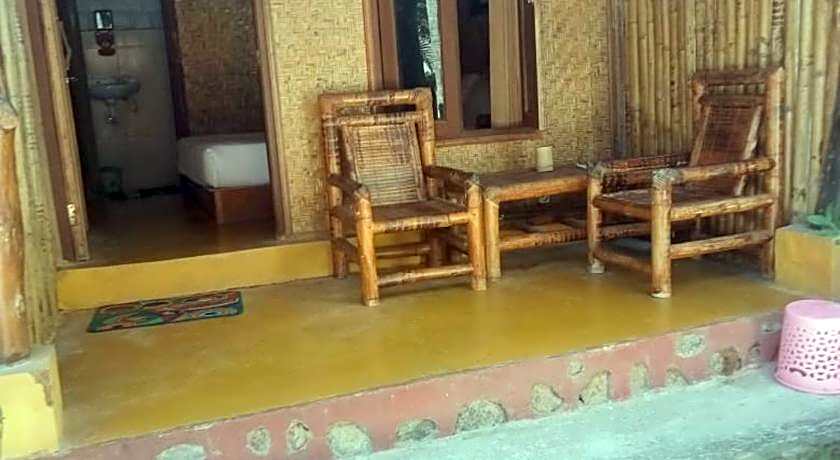 Sasak Lombok Bungalow – Kuta, Lombok, ID