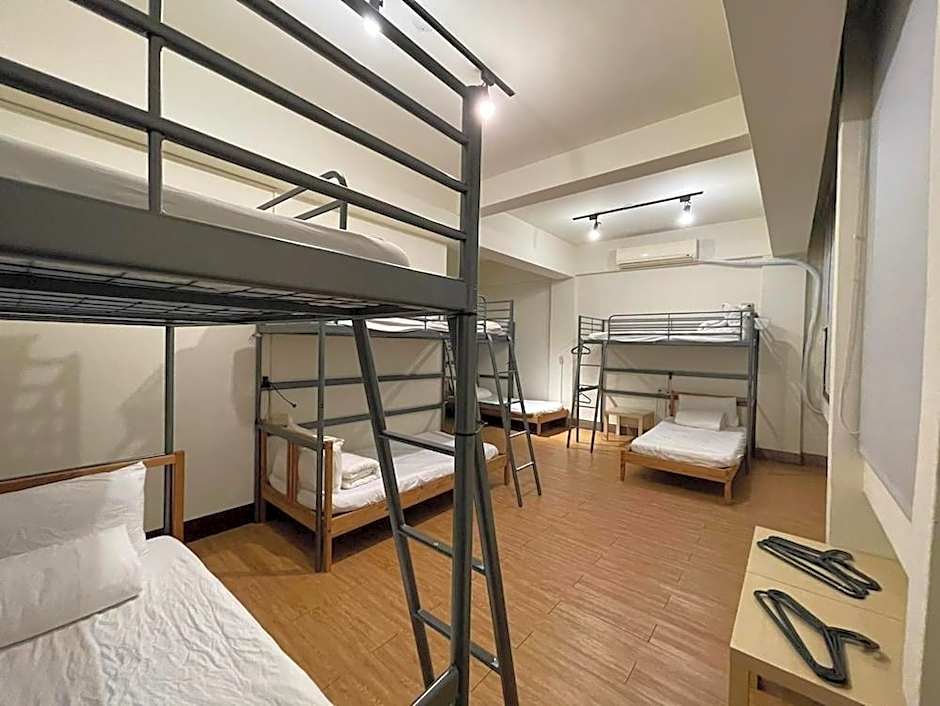 Chiayi Petite Hostel