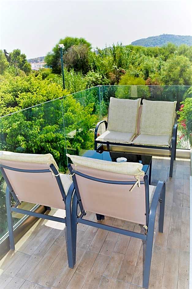 Anelia Boutique Studios & Apartments