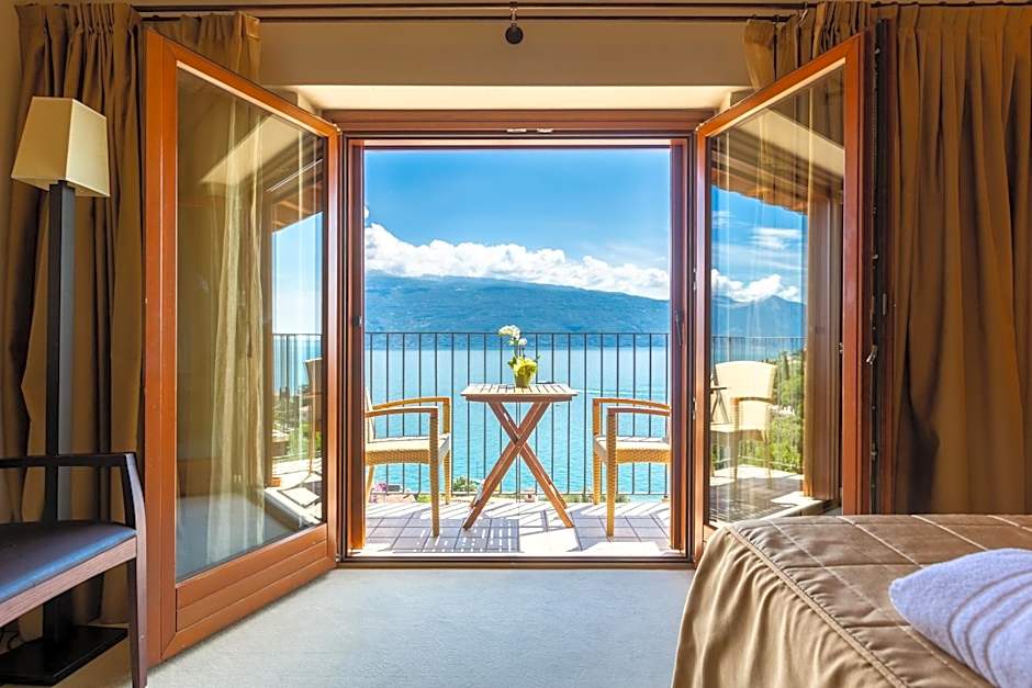 Hotel Meandro - Lake View