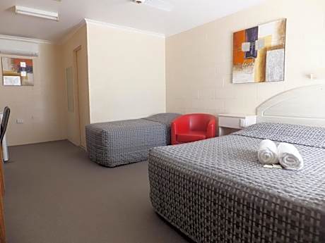 Motel Unit 3 Berth