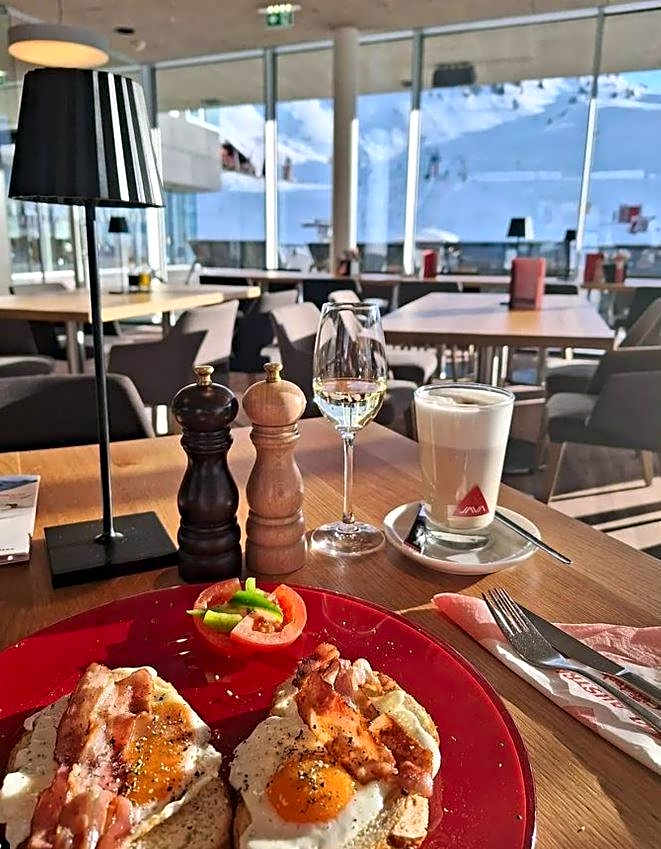 Hotel Ski Austria St.Christoph a.A.