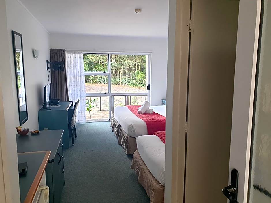 Woodlands Motel