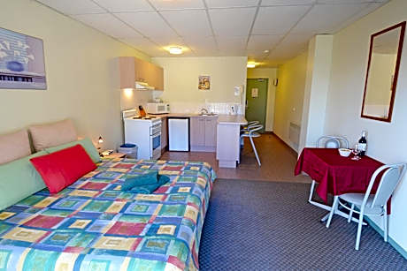 Standard Studio Apartment (2 Guests)