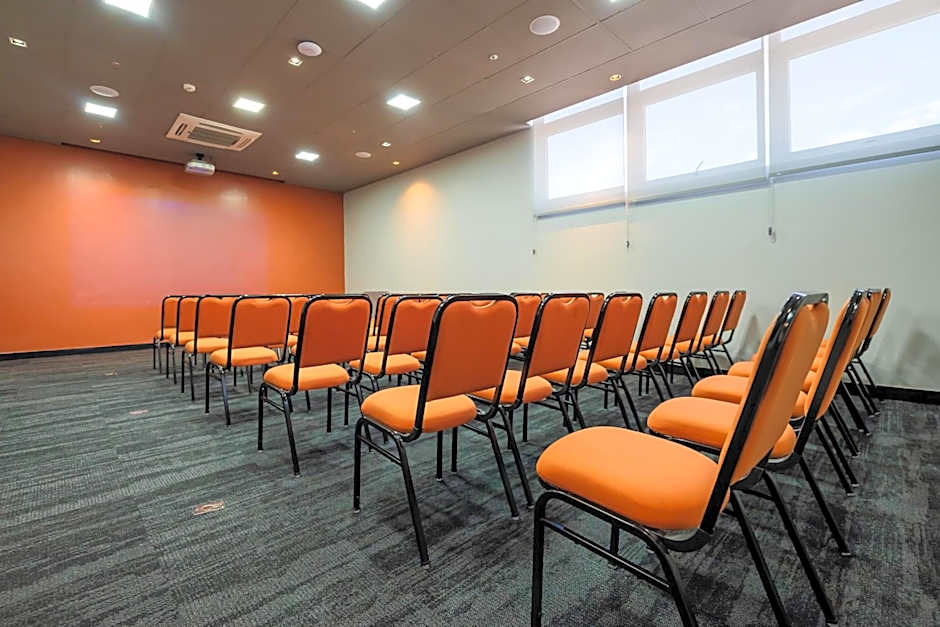 ibis Porto Alegre Assis Brasil