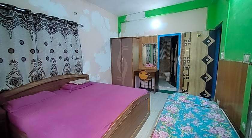 Hotel Golden Crown