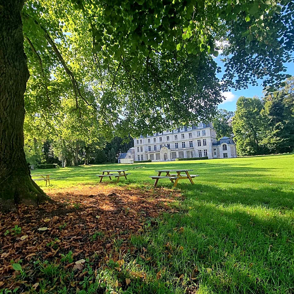 Les Ecuries du Château de Brumare