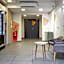 B&B HOTEL Aix-en-Provence Pont de l'Arc