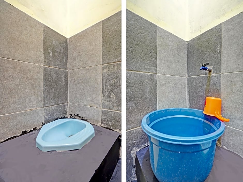 OYO Life 92920 Rumah Kost Azca