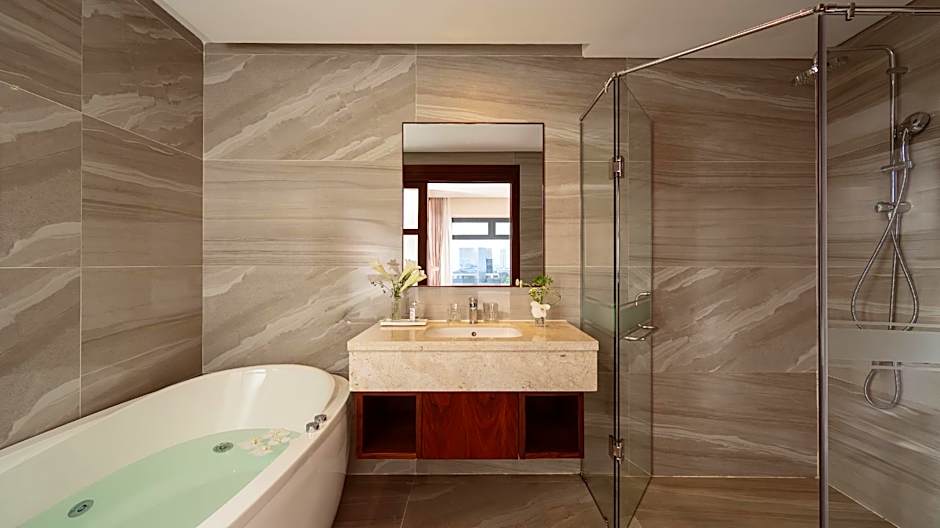 Orchids Saigon Hotel