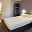 B&B HOTEL Saclay