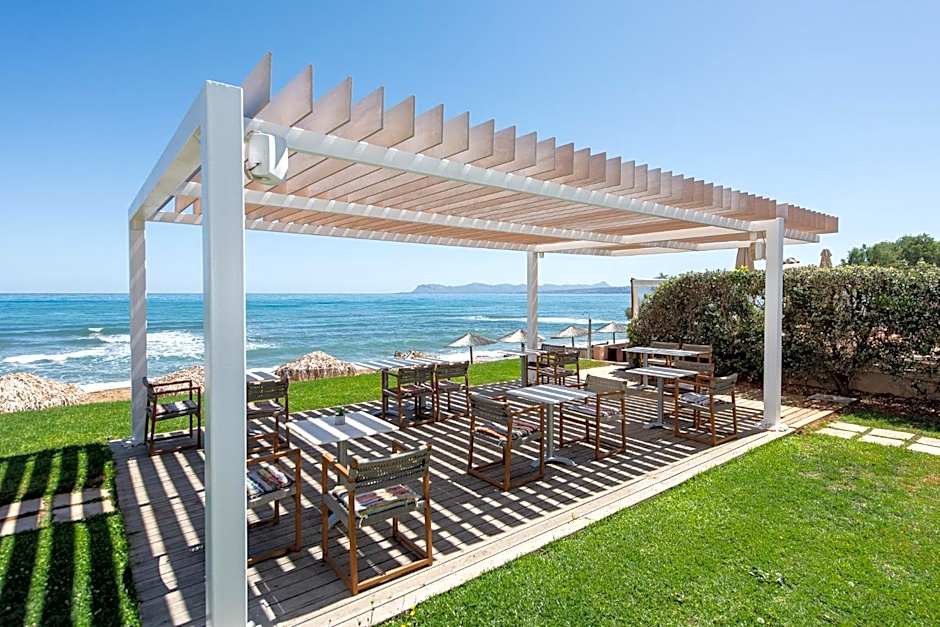 The Mini Beach Hotel